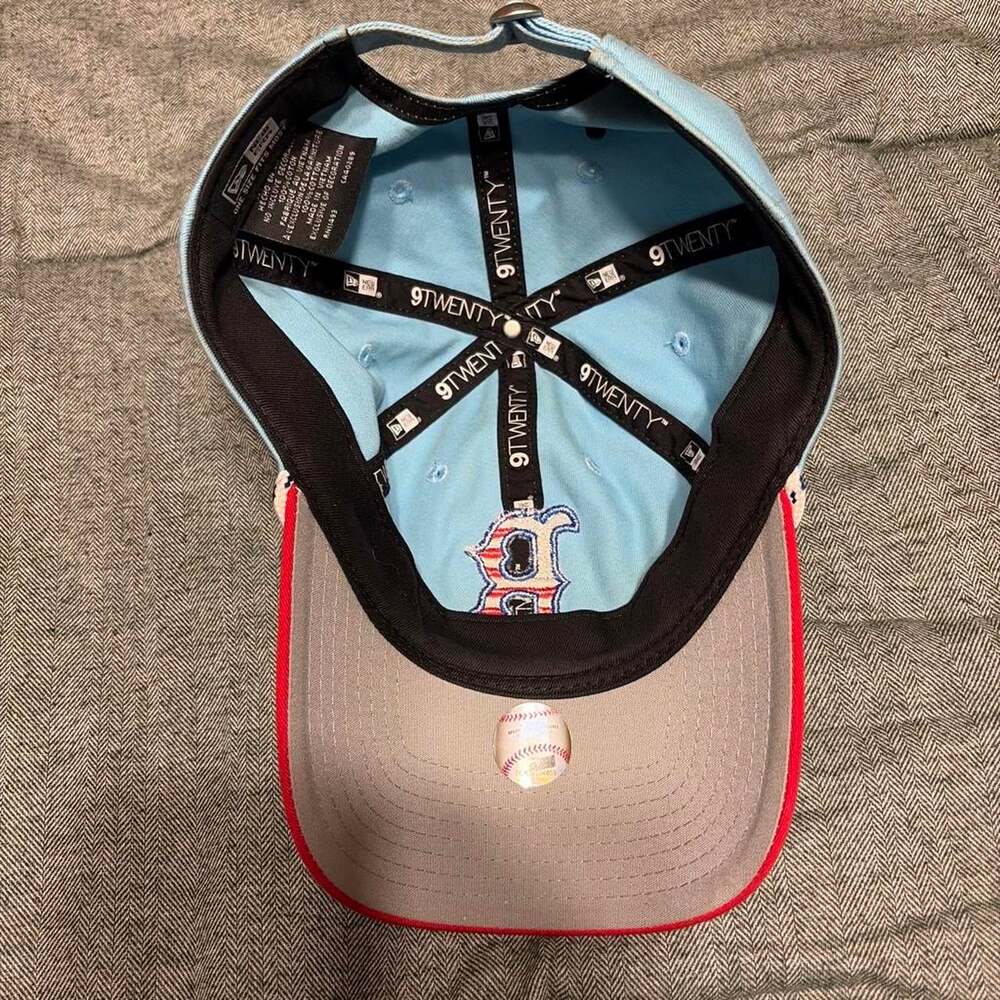 New Era Men's Boston Hat - Picture 5 of 5